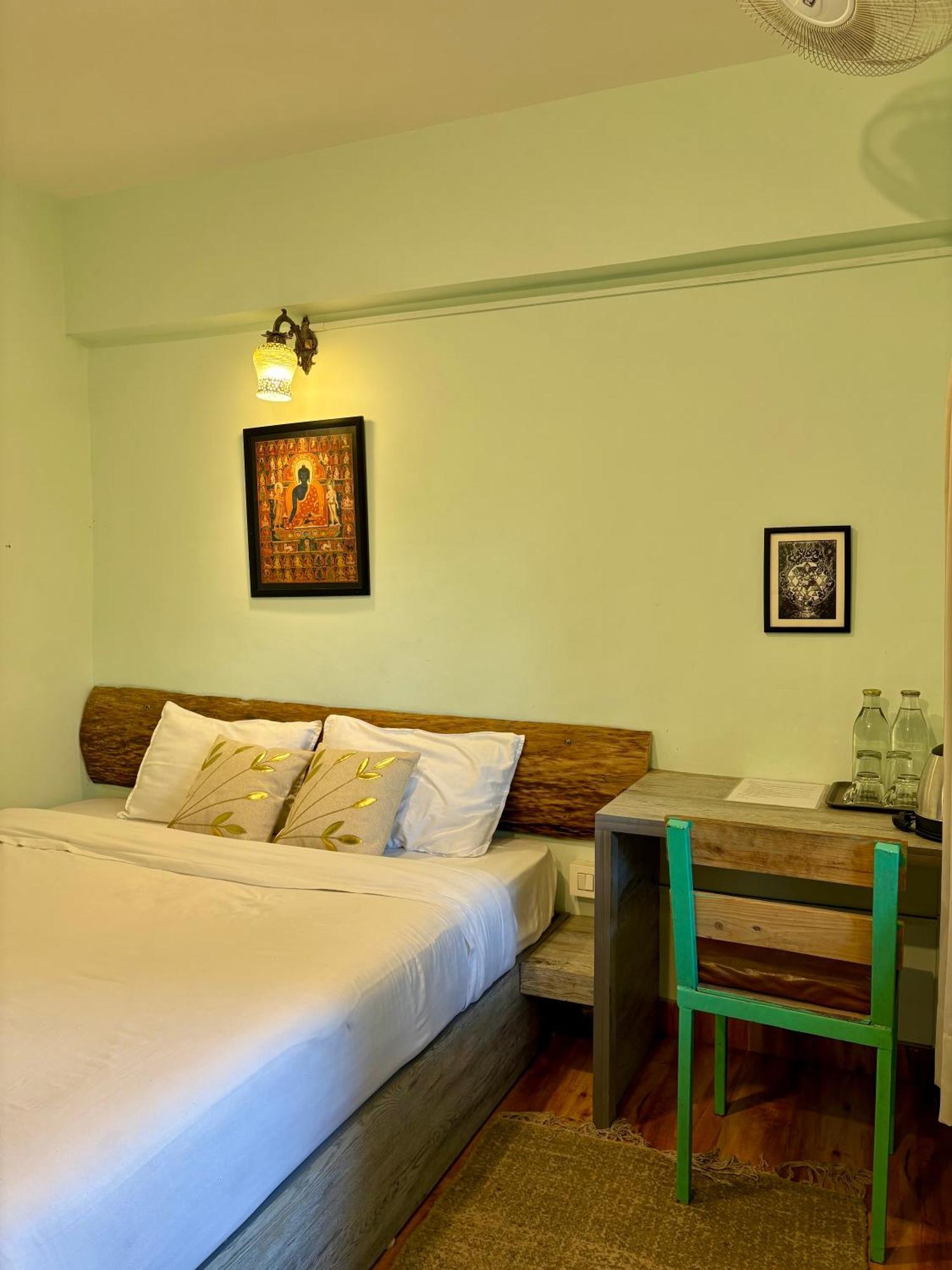 Eevolve Dharamkot - An Eco Hostel McLeod Gandzs Kültér fotó
