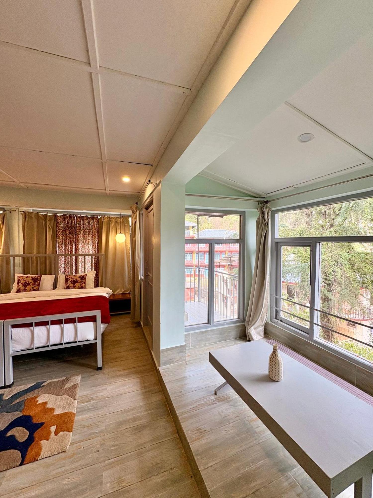 Eevolve Dharamkot - An Eco Hostel McLeod Gandzs Kültér fotó