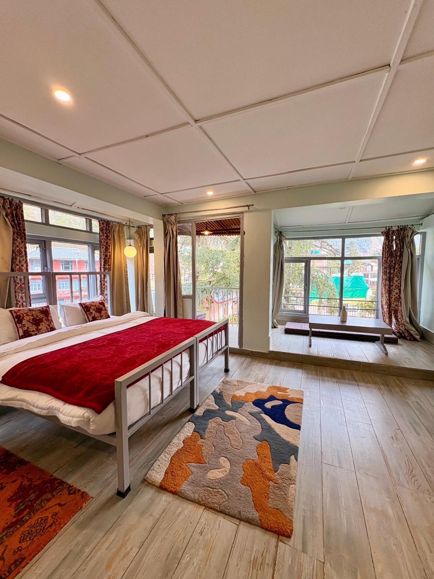 Eevolve Dharamkot - An Eco Hostel McLeod Gandzs Kültér fotó